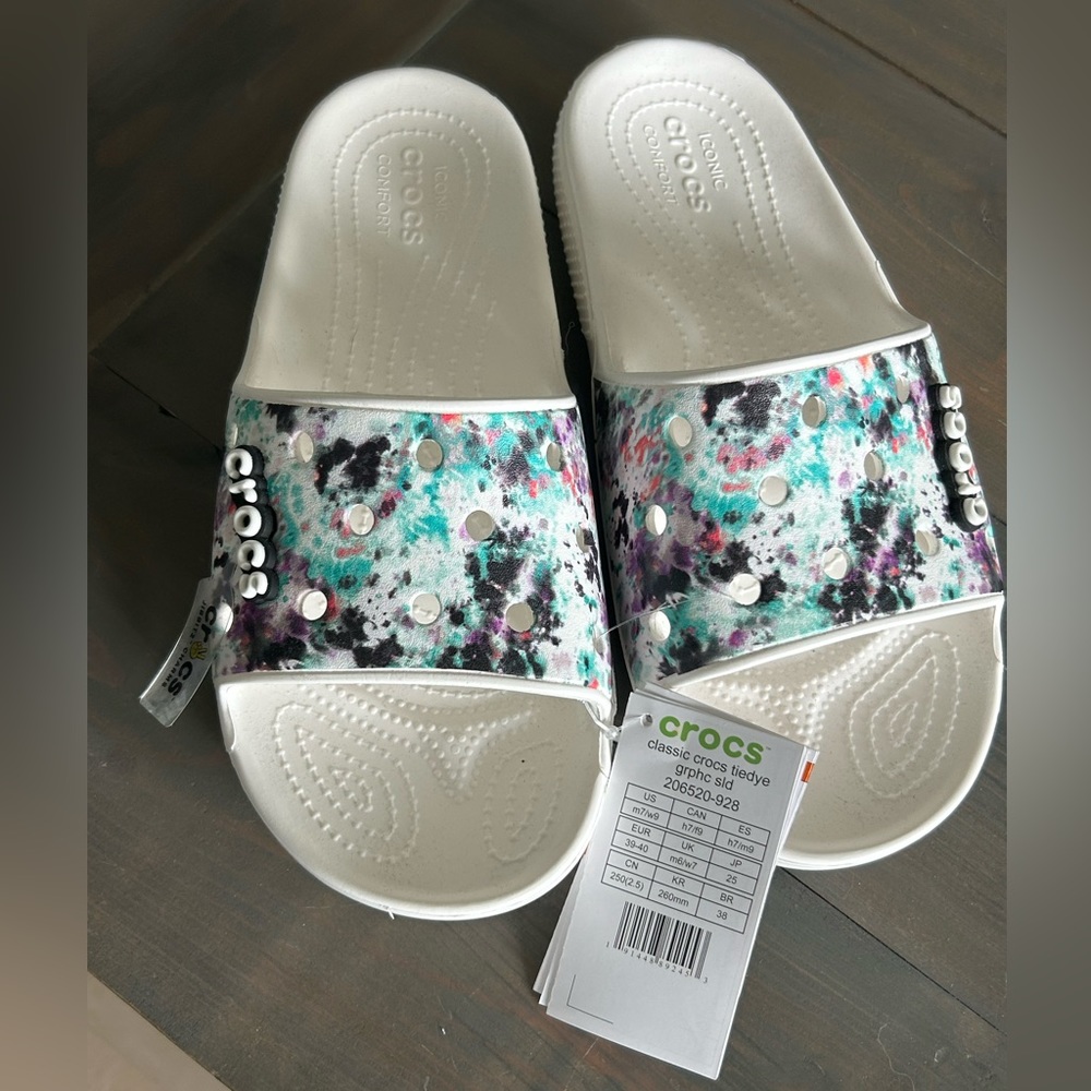 NWT Crocs Classic Tie Dye Graphic Slide, women’s size 9